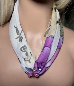 SCARF BAND-IT Exclusive Edition Fuchsia on Crème Floral Theme Resin Butterfly